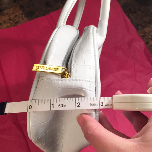 Estee Lauder white purse makeup bag - Picture 4 of 8
